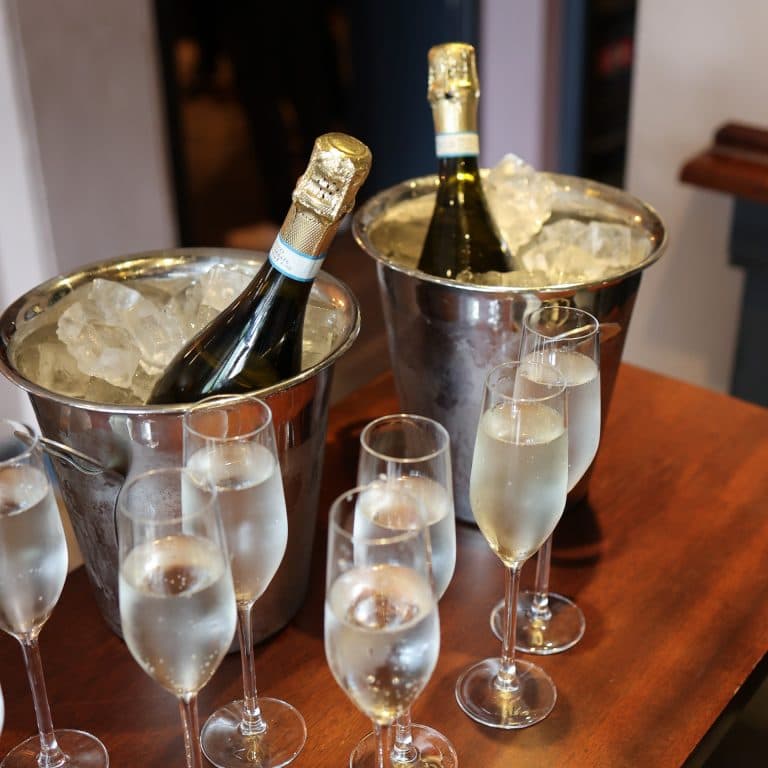 Cover Image for Celebrate Your Graduation in Stratford-upon-Avon at The Red Lion